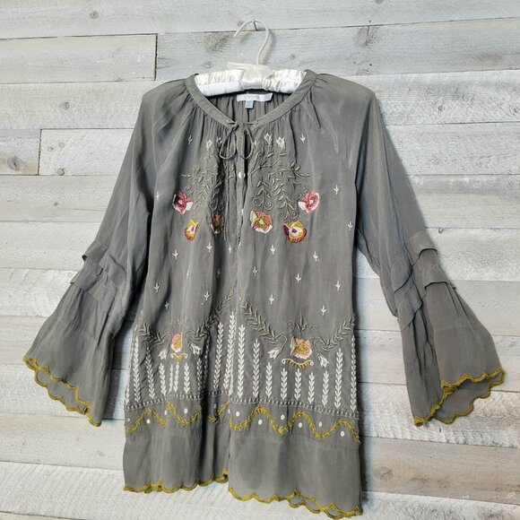 Kyla Seo sz sm long sleeve floral BOHO bell sleeve top, embroidered. Festival. - Picture 1 of 8